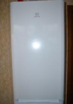 Холодильник Indesit BIA 18 фото