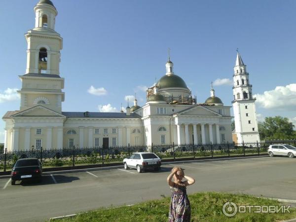 Наклонная башня Демидовых (Россия, Невьянск) фото