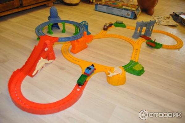 Игровой набор Fisher-Price Thomas&Friends Раскопки динозавров фото