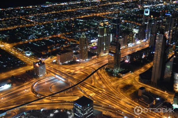 Небоскреб Burj Khalifa (ОАЭ, Дубай) фото