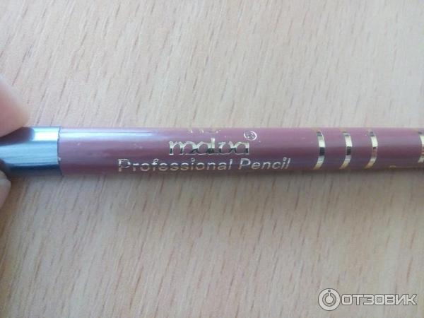 Контурный карандаш для губ Malva Professional Pencil фото