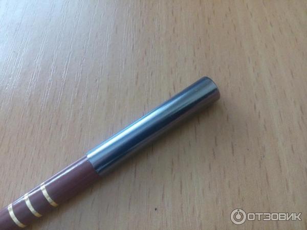 Контурный карандаш для губ Malva Professional Pencil фото