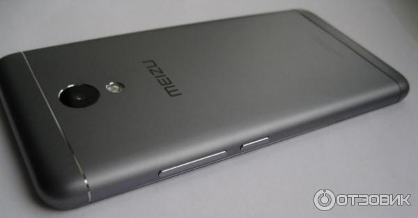 Meizu M3S сбоку