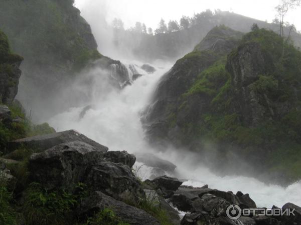 Водопад Лотефоссен (Норвегия, Одда) фото