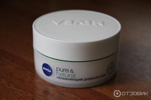 Увлажняющий дневной крем Nivea Visage Pure & Natural фото