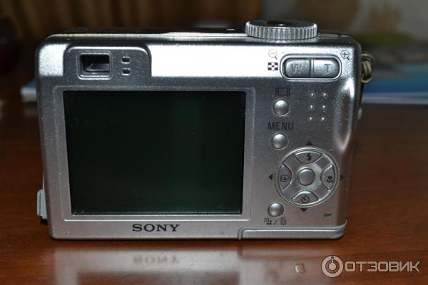 Цифровой фотоаппарат Sony Cyber-shot DSC-W7