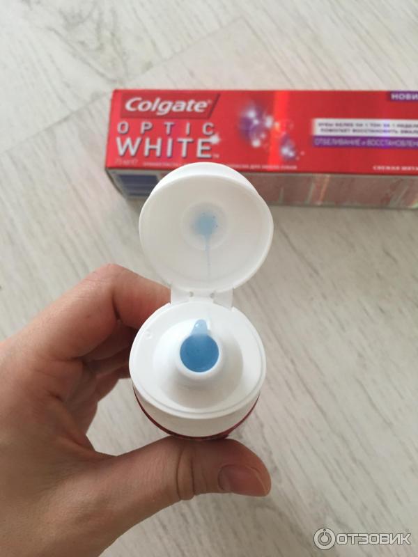 Зубная паста Colgate Optic White фото