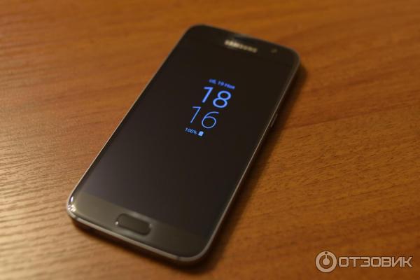 Смартфон Samsung Galaxy S7 фото