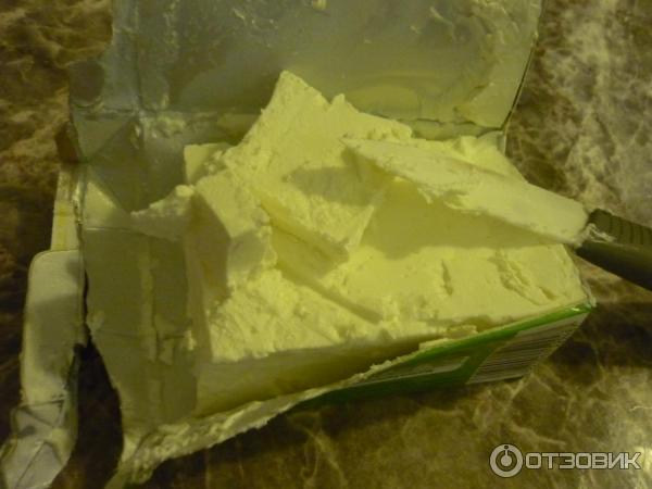 Продукт рассольный сычужный Green Land feta white, содержимое упаковки.