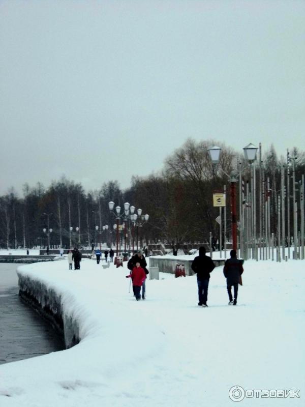 Набережная Онежского озера (Россия, Петрозаводск) фото