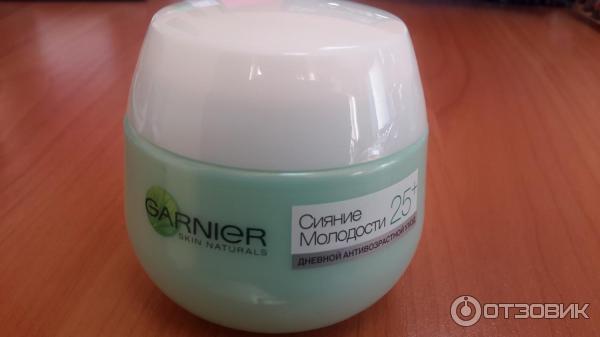 Крем для лица Garnier Сияние молодости 25+ дневной уход фото