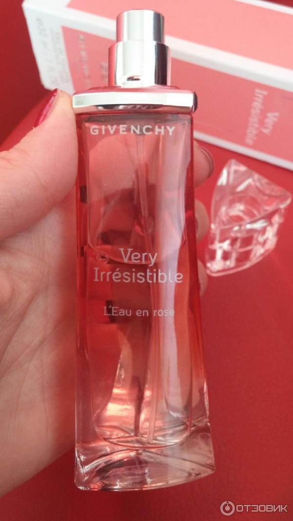 Парфюмированная вода Givenchy Very Irresistible l'eau en rose фото