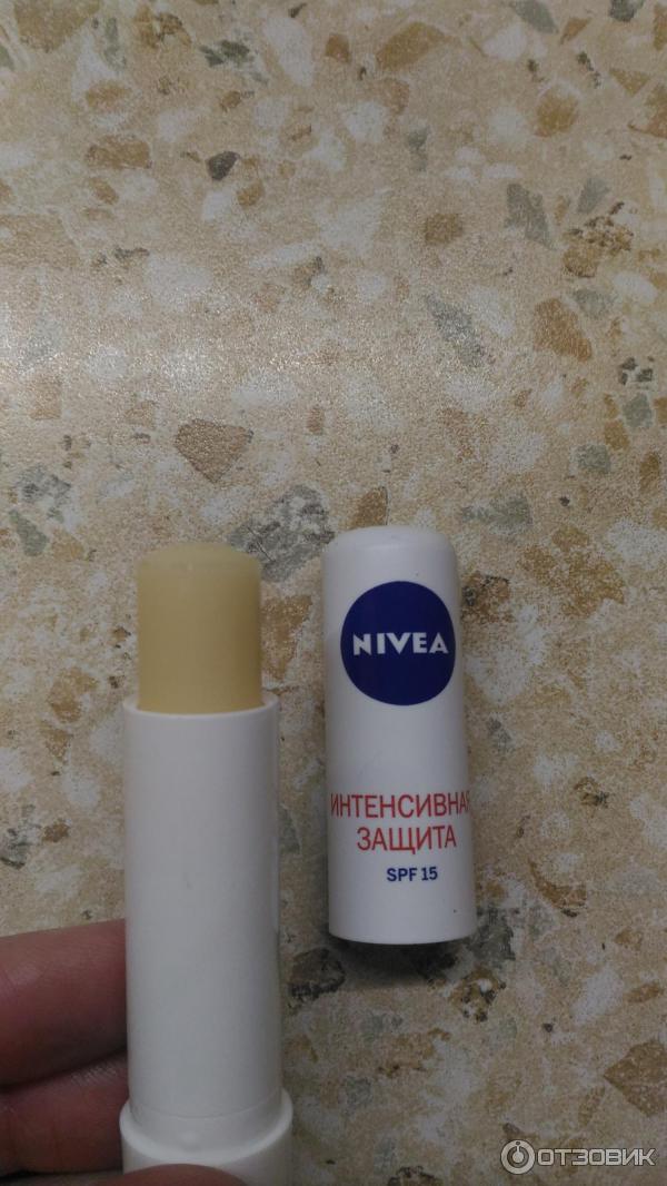 Гигиеническая помада Nivea Интенсивная защита SPF 15 фото