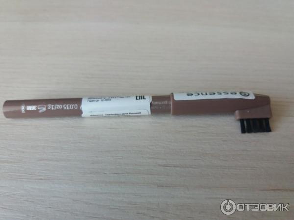 Карандаш для бровей Essence Eyeshadow Designer фото