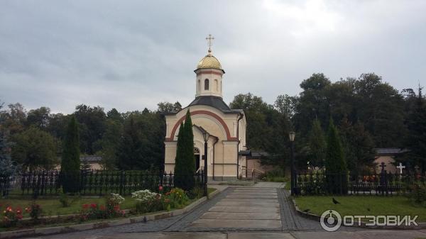 Введенский ставропигиальный мужской монастырь Оптина Пустынь (Россия, Козельск) фото