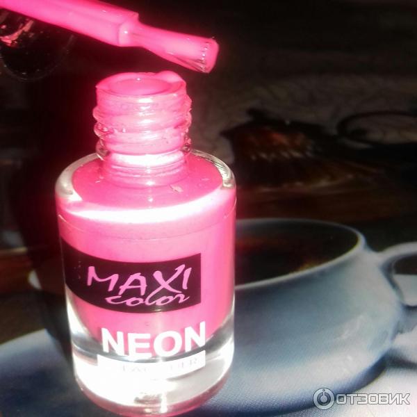 Лак для ногтей Maxi color neon Laсquer