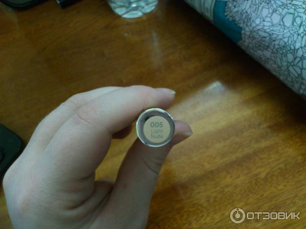 Консилер Catrice Re-Touch Light-Reflecting Concealer фото