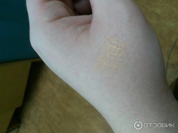 Консилер Catrice Re-Touch Light-Reflecting Concealer фото