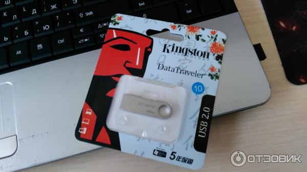 USB флешка 8 Гб Kingston DTSE9 фото