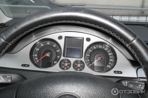 Автомобиль Volkswagen Passat B6